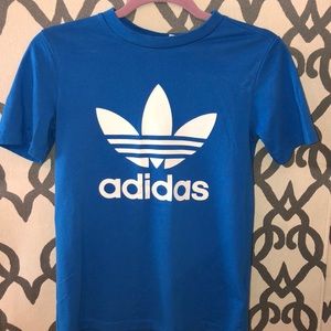 Adidas T-Shirt